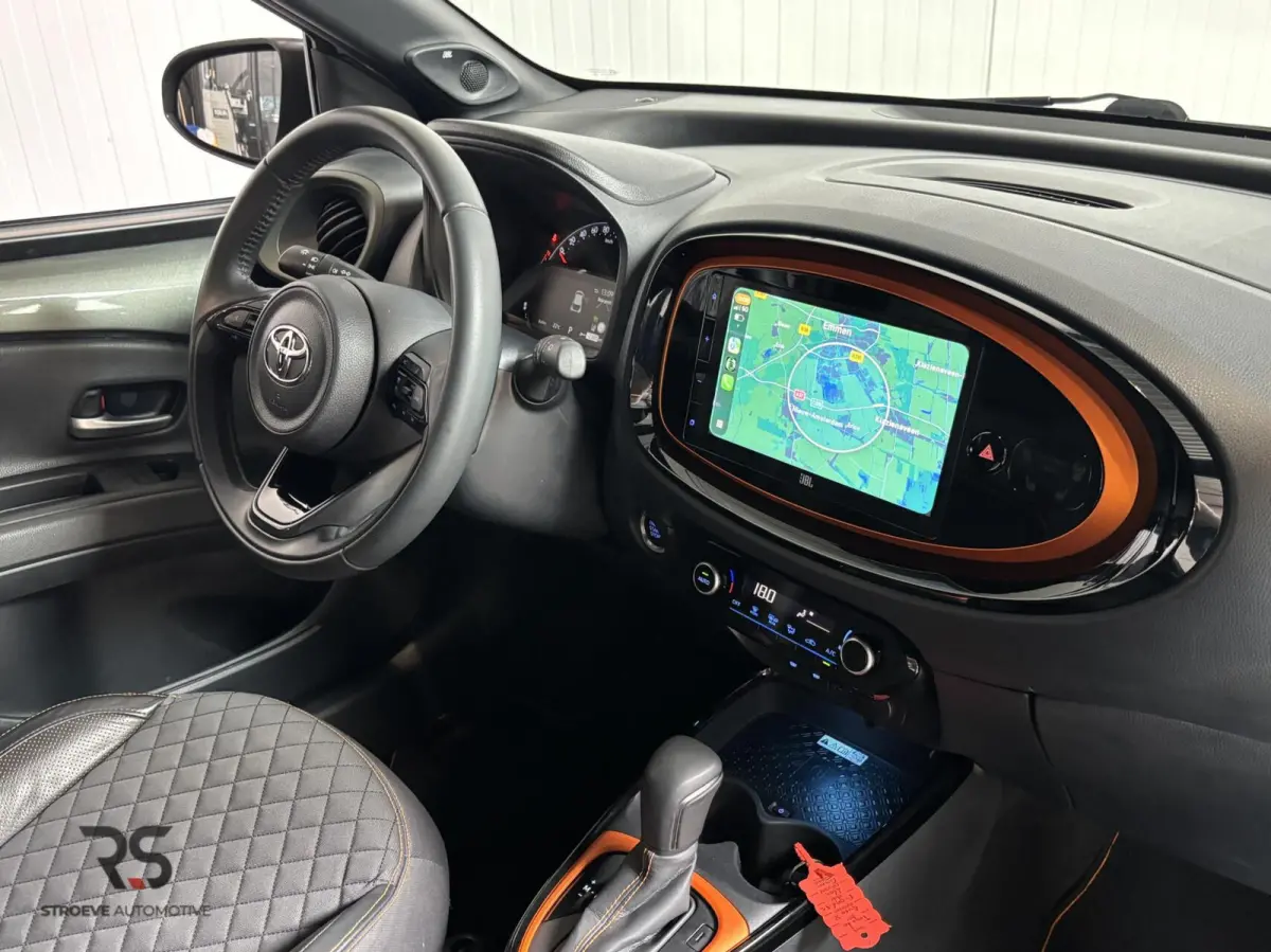 1.0 VVT-i S-CVT Limited