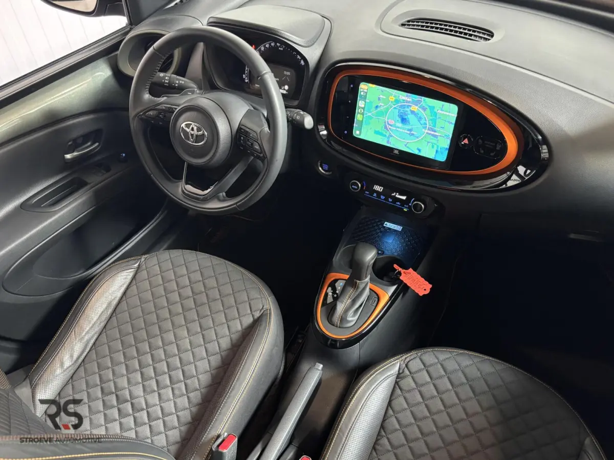 1.0 VVT-i S-CVT Limited