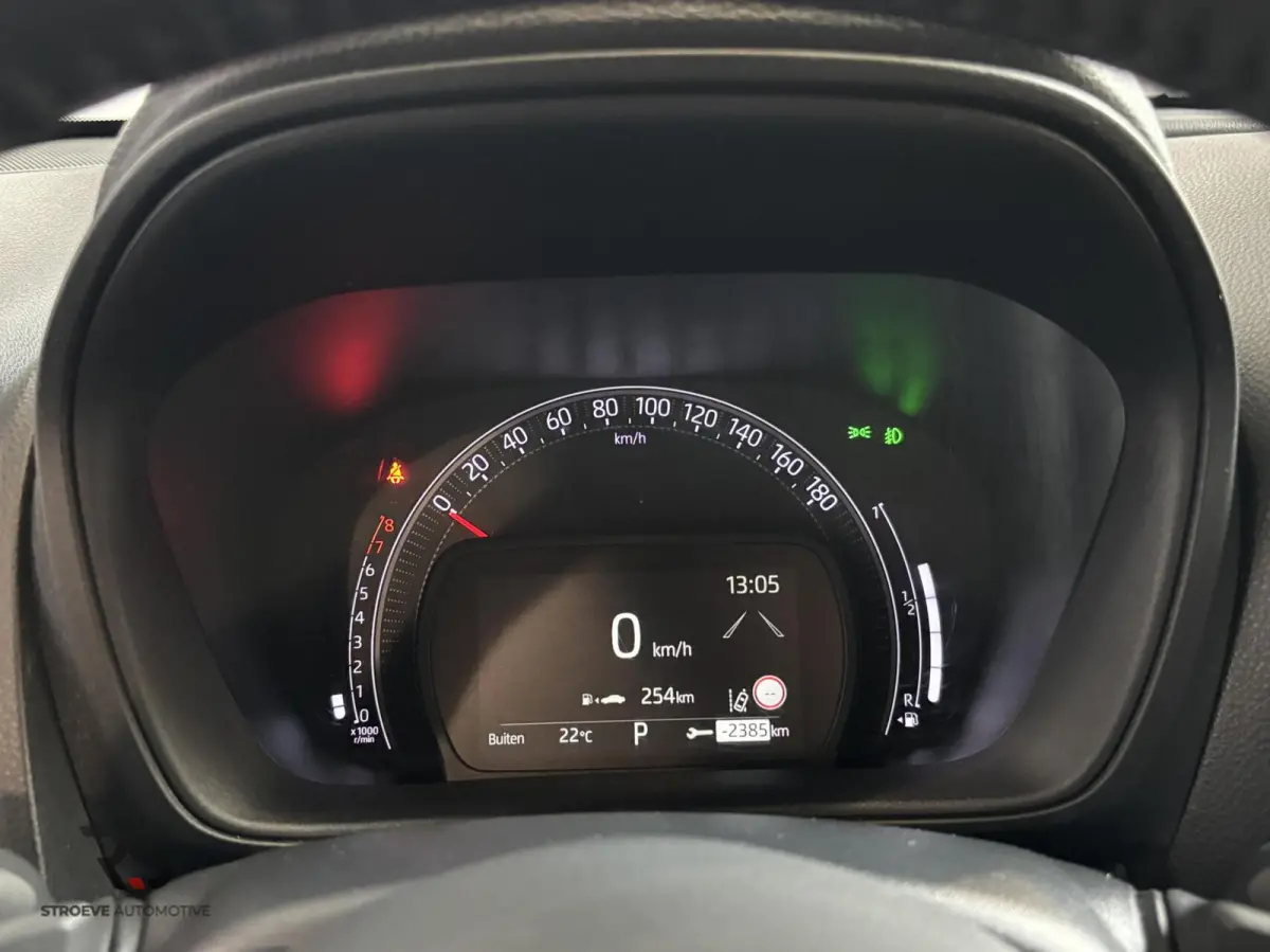 1.0 VVT-i S-CVT Limited