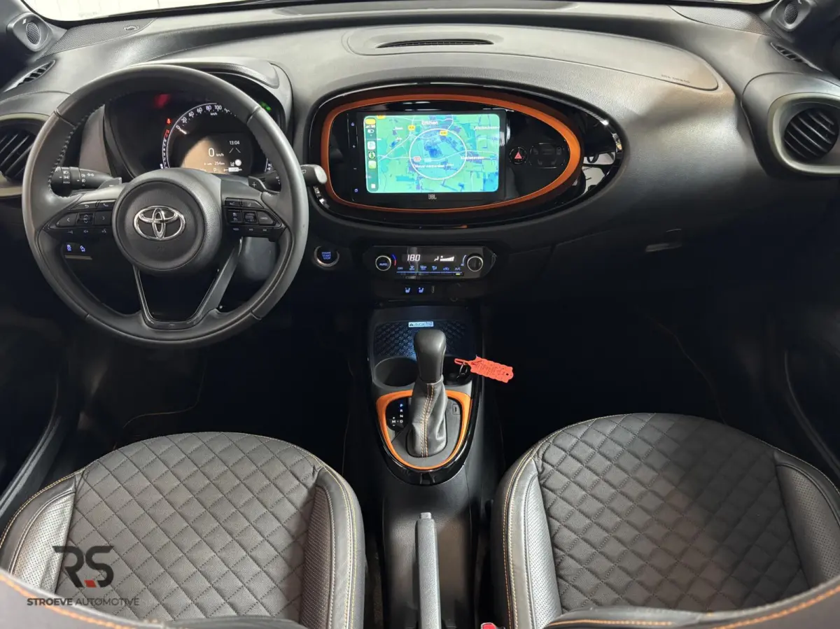 1.0 VVT-i S-CVT Limited