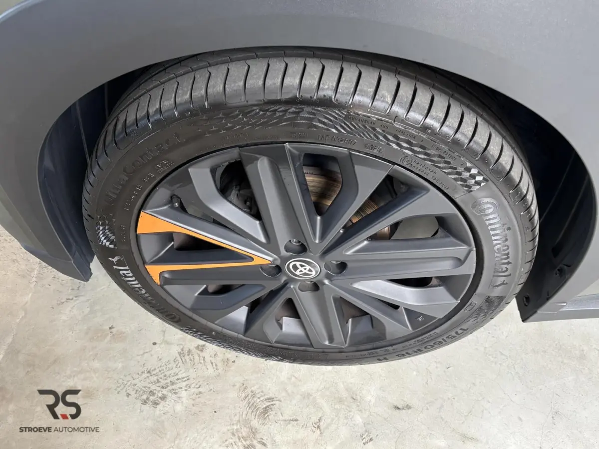 1.0 VVT-i S-CVT Limited