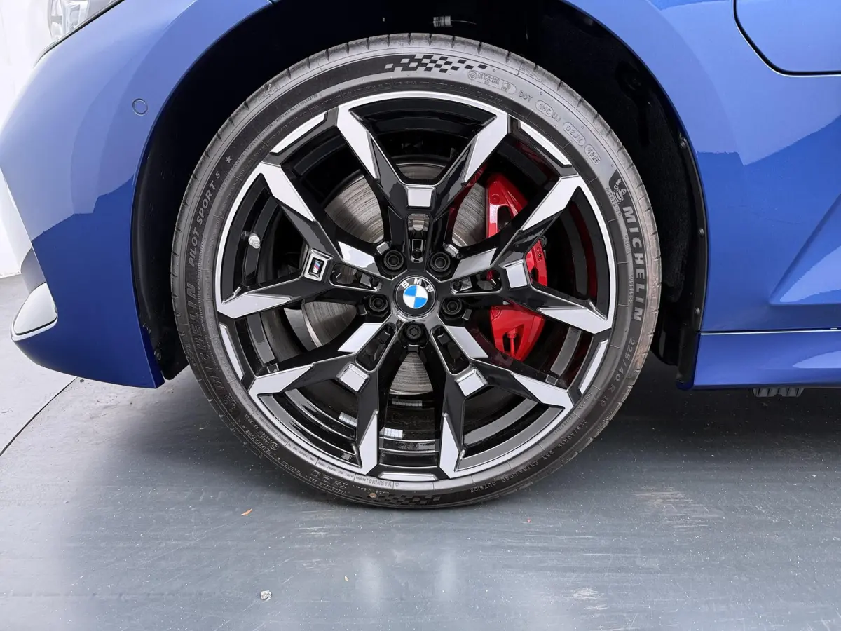 330e | SoH 100% | Individual Le Mans Blue | M Sportpakket Pro | Head-Up | Adaptive Cruise | Trekhaak | Panoramadak | Comfort Access | Stoel & Stuurverwarming