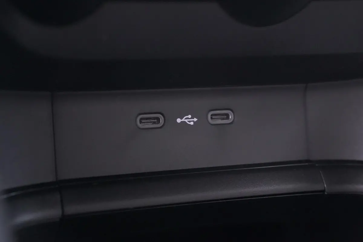 1.5 TSI MHEV Business Edition 7p. 1e Eig. NAP Clima Memory Soudsysteem Apple Carplay Camera 360 7-zits Led koplampen