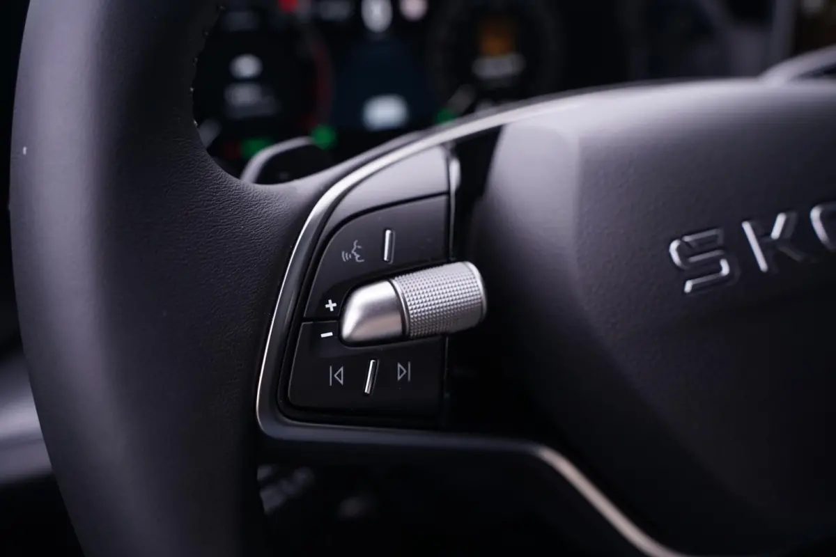 1.5 TSI MHEV Business Edition 7p. 1e Eig. NAP Clima Memory Soudsysteem Apple Carplay Camera 360 7-zits Led koplampen