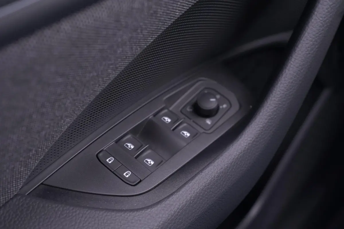 1.5 TSI MHEV Business Edition 7p. 1e Eig. NAP Clima Memory Soudsysteem Apple Carplay Camera 360 7-zits Led koplampen