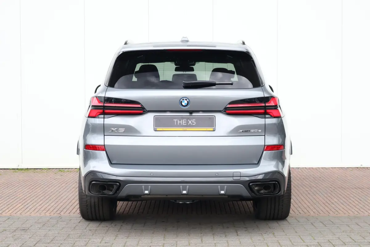 xDrive50e | M Sportpakket Pro | Travel Pack | Innovation Pack | Comfort Pack Plus | Exclusive Package