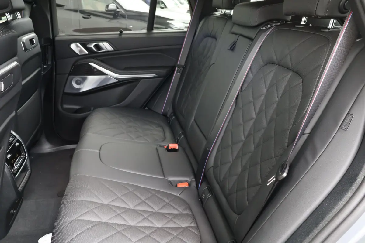 xDrive50e | M Sportpakket Pro | Travel Pack | Innovation Pack | Comfort Pack Plus | Exclusive Package