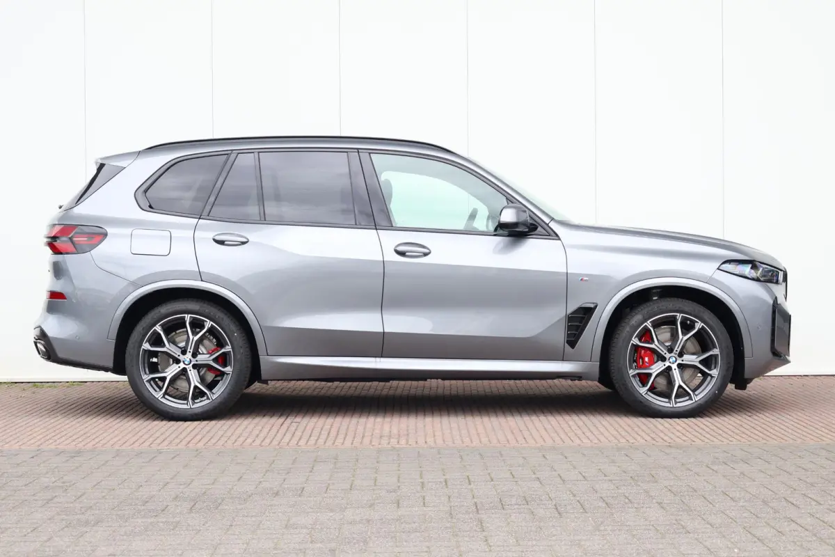 xDrive50e | M Sportpakket Pro | Travel Pack | Innovation Pack | Comfort Pack Plus | Exclusive Package
