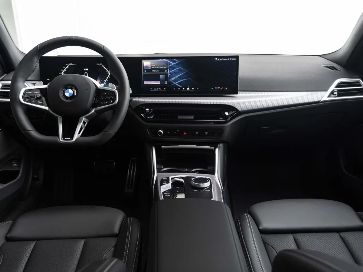 320i M Sport | Comfort Pack | Trekhaak | Showroom Selection