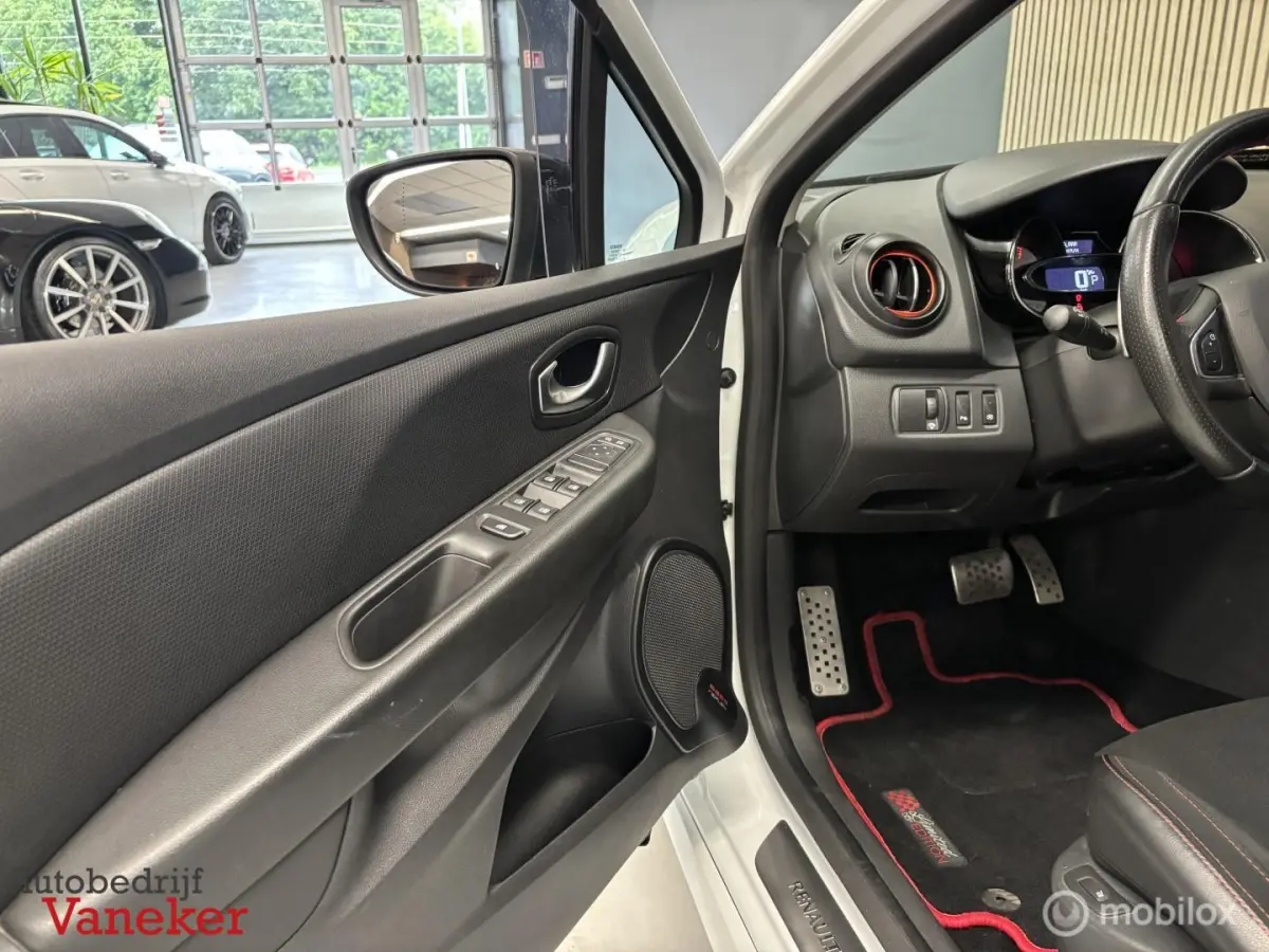 1.6 Turbo R.S.|200PK|Carplay|PDC|Stoelverwarming
