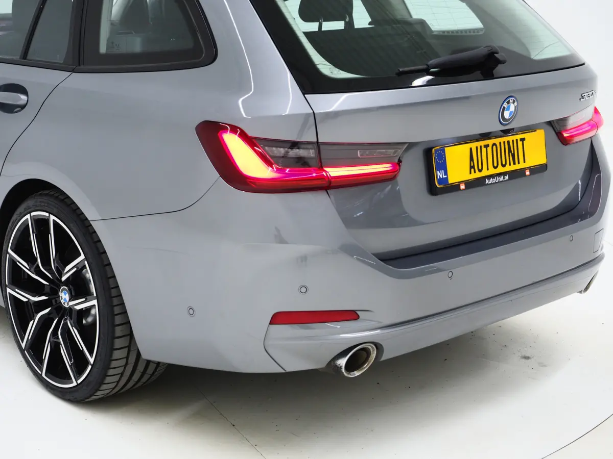 320e LCI Shadow Line | Nieuw Model | Keyless | Camera | Dodehoekdetectie | Widescreen | Carplay | Cruise | DAB | LED