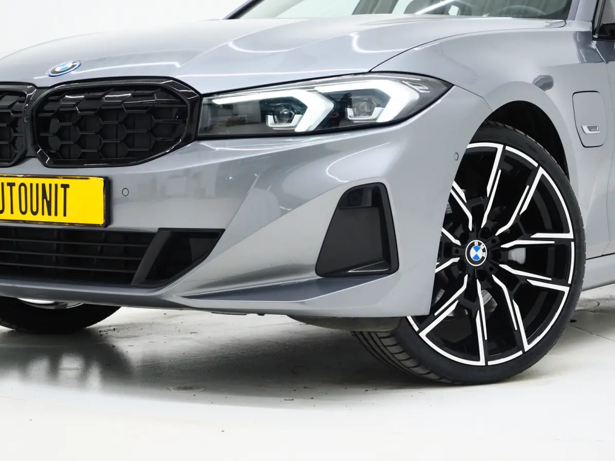 320e LCI Shadow Line | Nieuw Model | Keyless | Camera | Dodehoekdetectie | Widescreen | Carplay | Cruise | DAB | LED