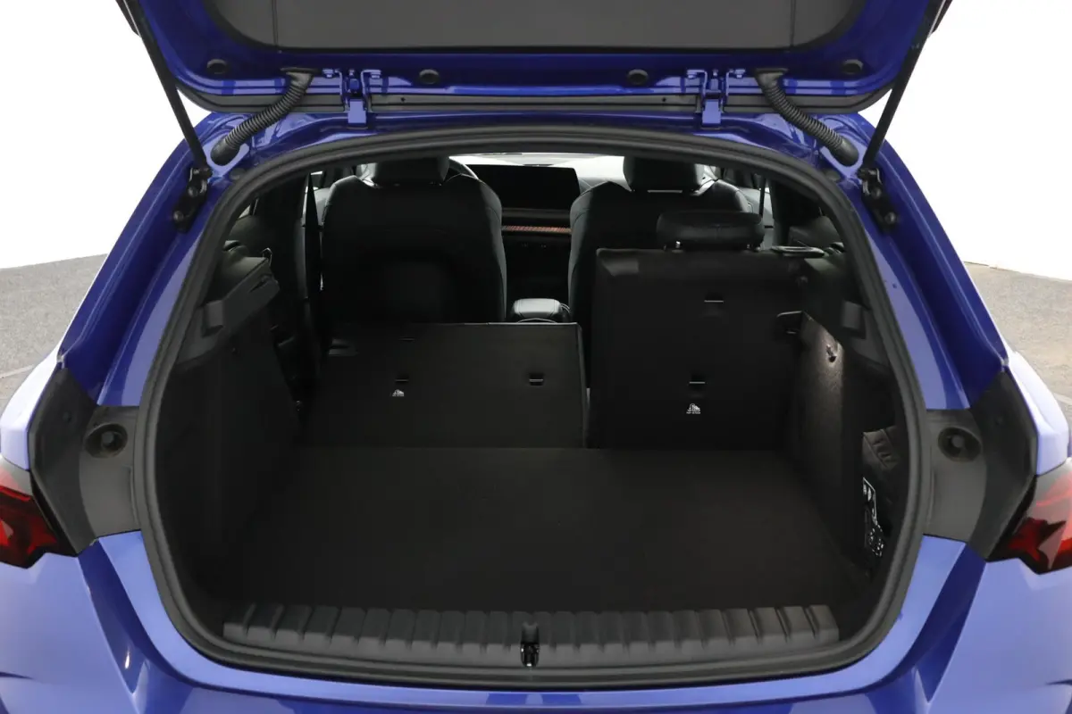 120 M Sport Design Edition | M Sportpakket Pro | Driving Assistant Plus | Premium Pack | Stoelverwarming
