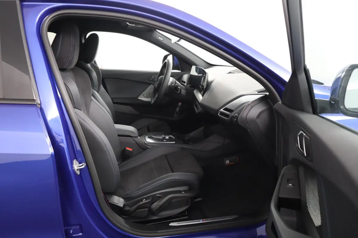 120 M Sport Design Edition | M Sportpakket Pro | Driving Assistant Plus | Premium Pack | Stoelverwarming