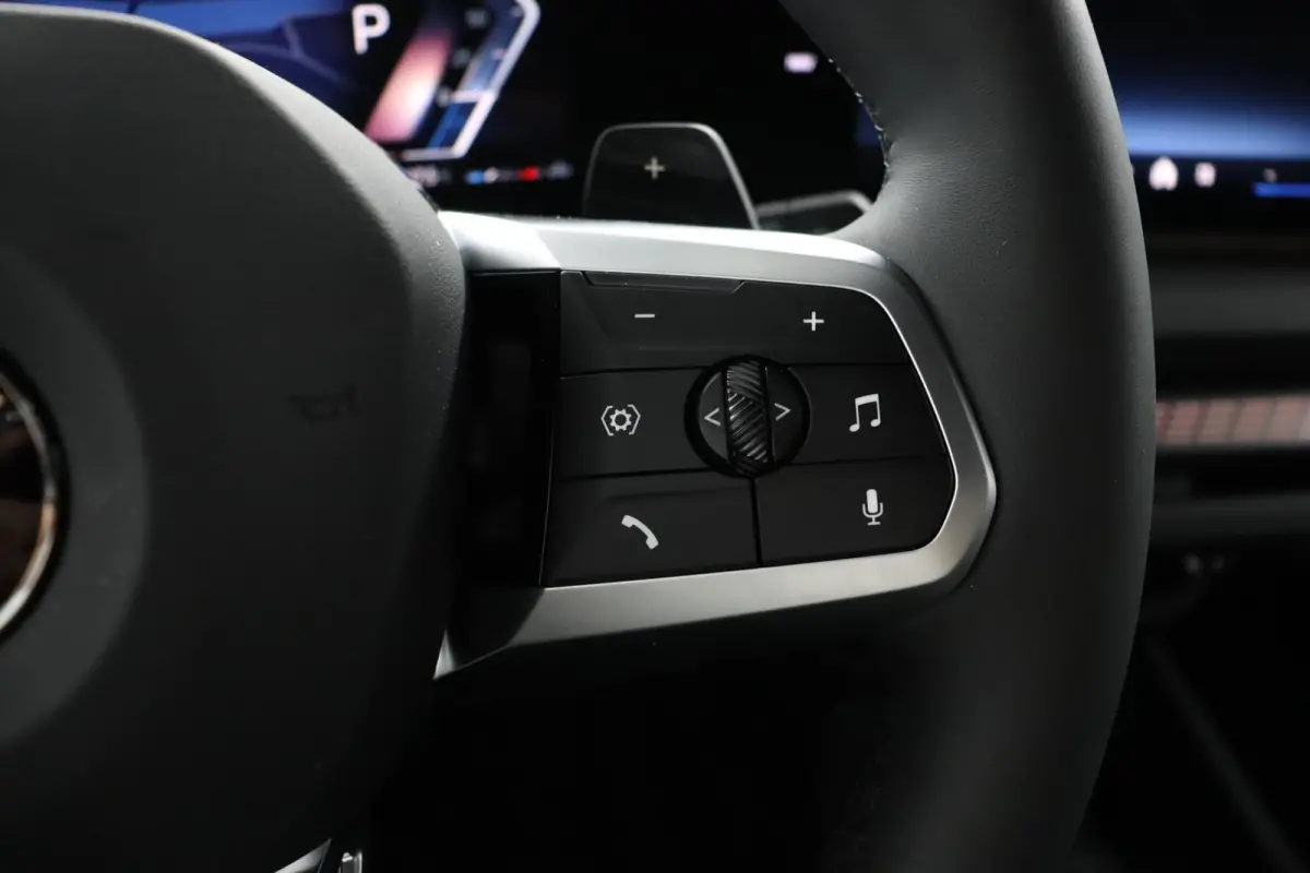 120 M Sport Design Edition | M Sportpakket Pro | Driving Assistant Plus | Premium Pack | Stoelverwarming