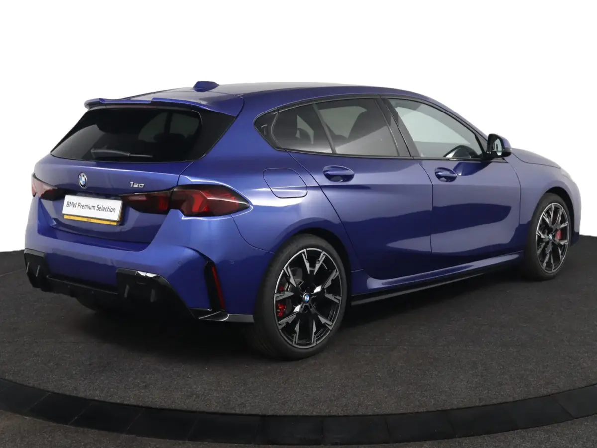 120 M Sport Design Edition | M Sportpakket Pro | Driving Assistant Plus | Premium Pack | Stoelverwarming
