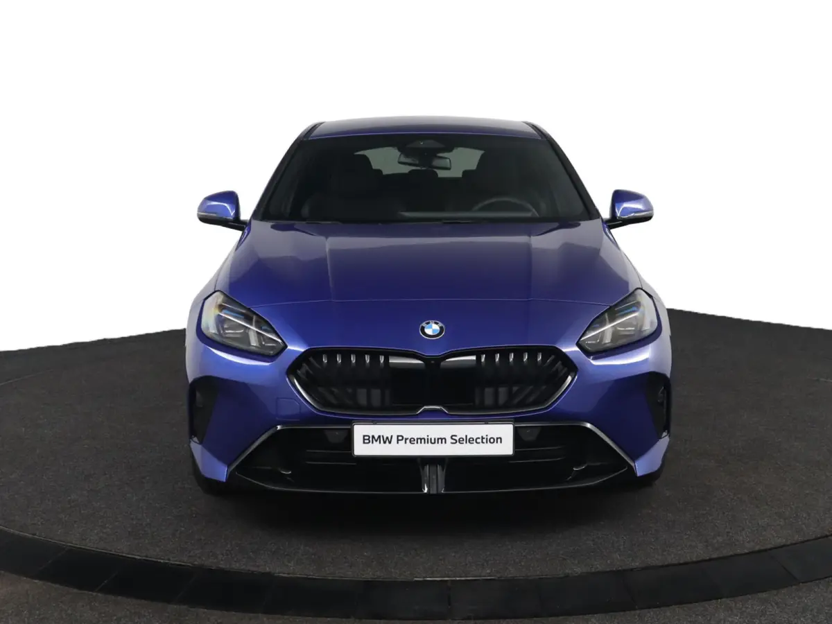 120 M Sport Design Edition | M Sportpakket Pro | Driving Assistant Plus | Premium Pack | Stoelverwarming