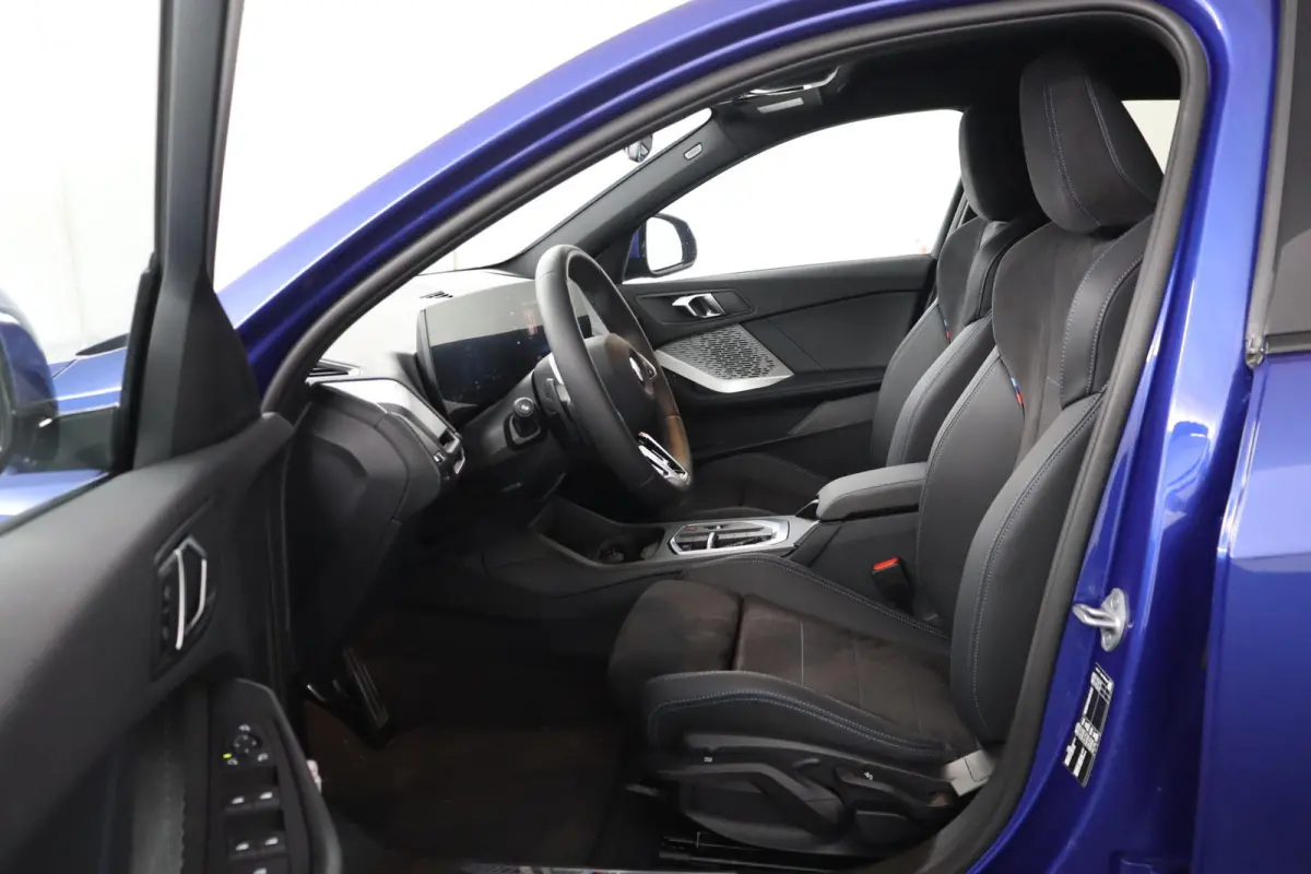 120 M Sport Design Edition | M Sportpakket Pro | Driving Assistant Plus | Premium Pack | Stoelverwarming