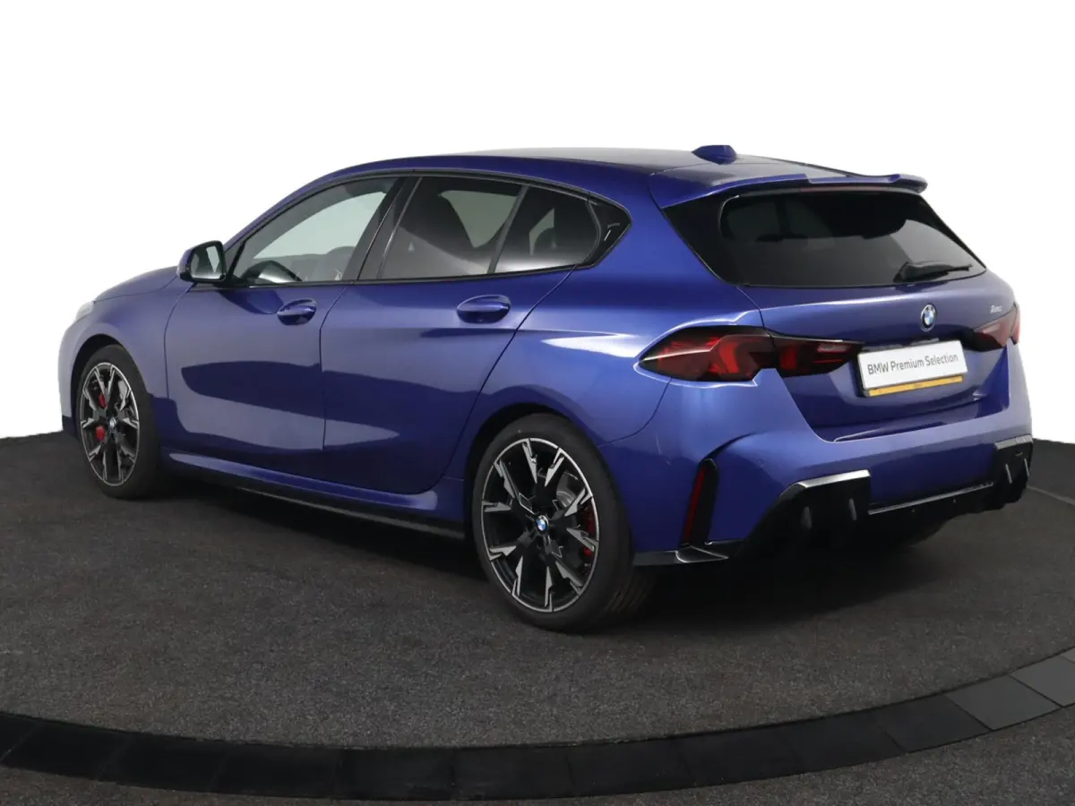 120 M Sport Design Edition | M Sportpakket Pro | Driving Assistant Plus | Premium Pack | Stoelverwarming