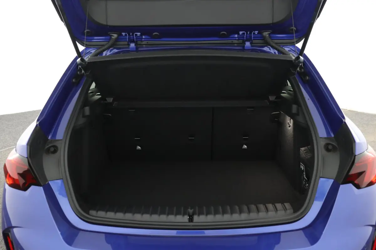 120 M Sport Design Edition | M Sportpakket Pro | Driving Assistant Plus | Premium Pack | Stoelverwarming