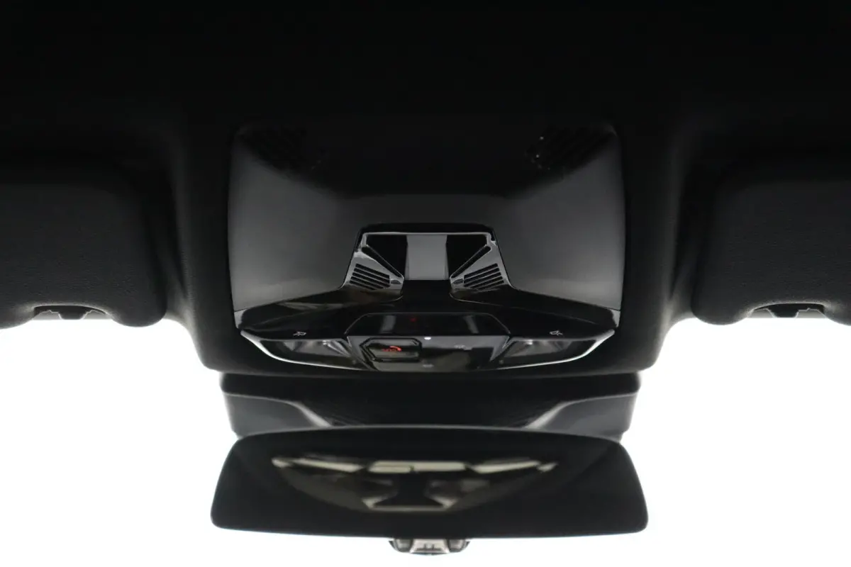 120 M Sport Design Edition | M Sportpakket Pro | Driving Assistant Plus | Premium Pack | Stoelverwarming