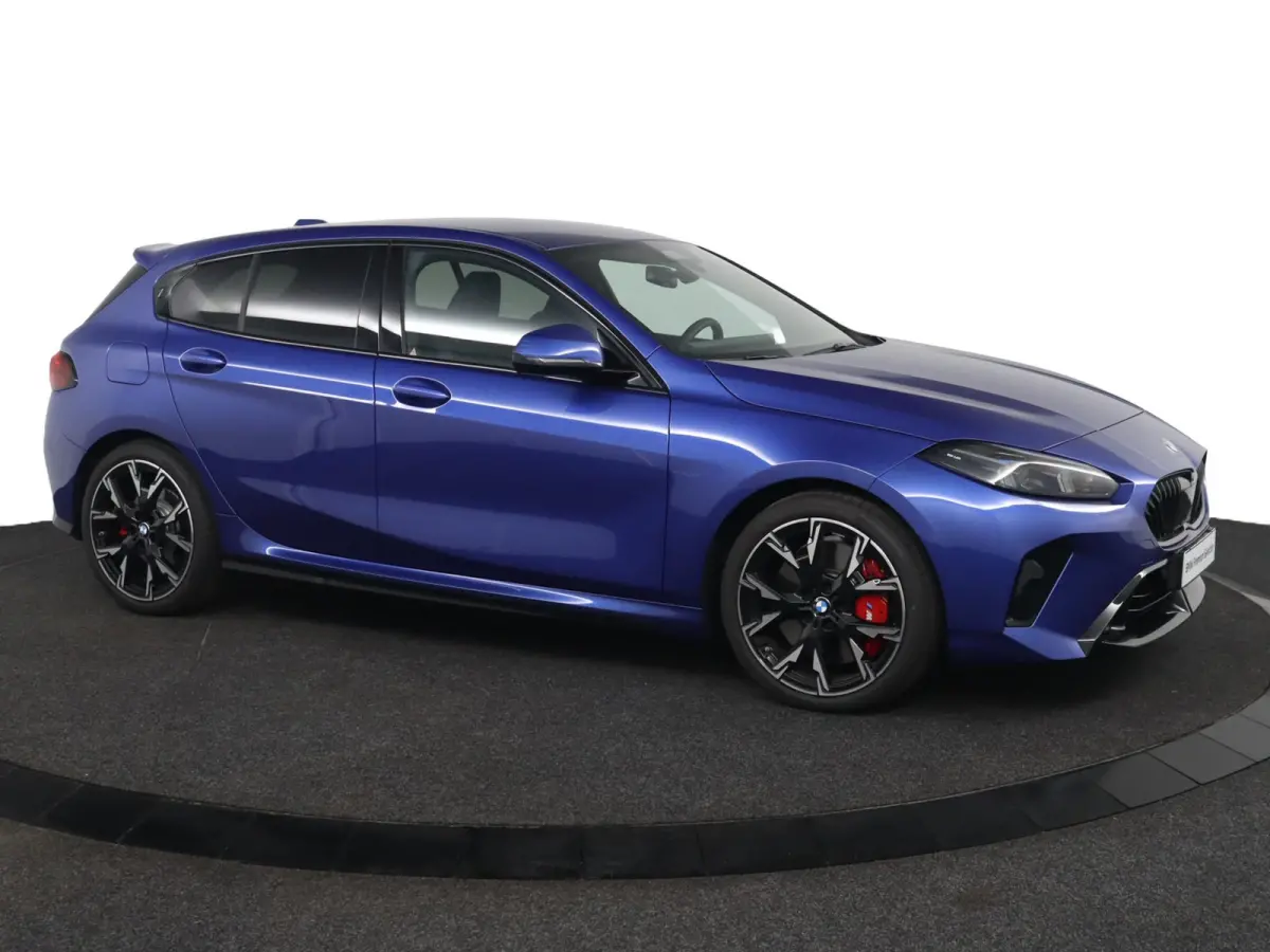 120 M Sport Design Edition | M Sportpakket Pro | Driving Assistant Plus | Premium Pack | Stoelverwarming