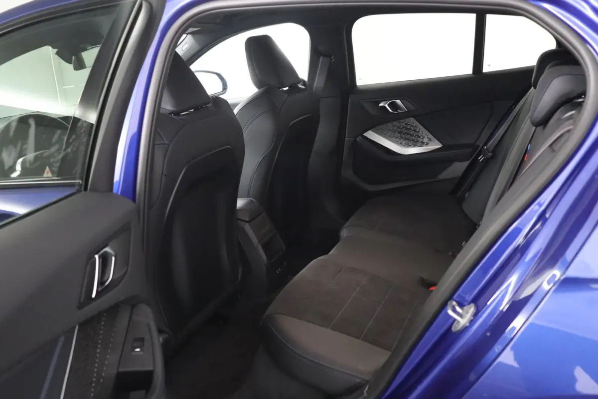 120 M Sport Design Edition | M Sportpakket Pro | Driving Assistant Plus | Premium Pack | Stoelverwarming