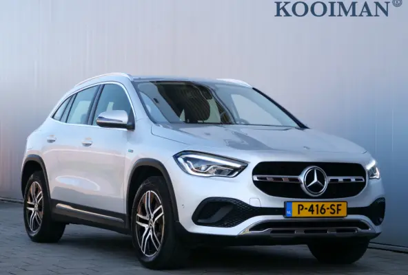 250 e Style 218 Pk Automaat Navi / DAB / Camera / Apple Carplay / Stoelverwarming