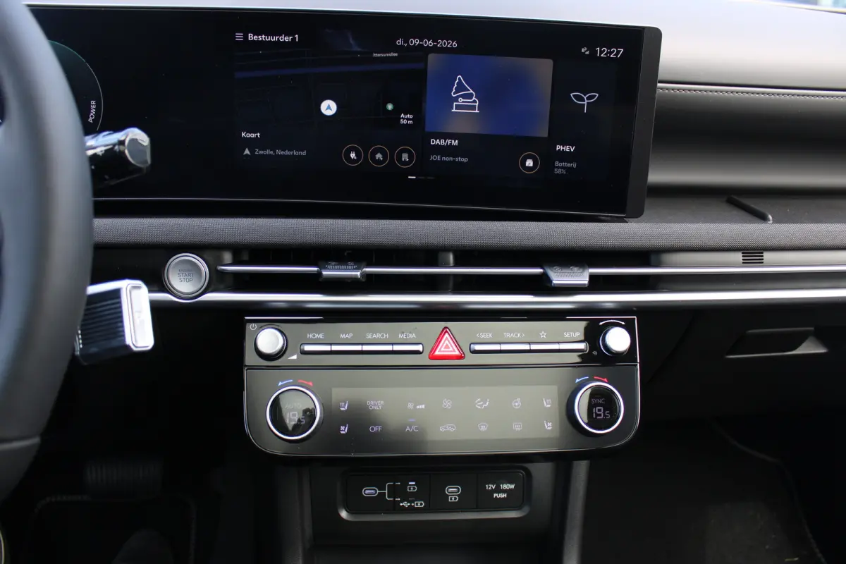 1.6 T-GDI PHEV Premium Sky | Aanhanger assistent | Achterbank elektrisch neerklapbaar | Achterbank in delen neerklapbaar