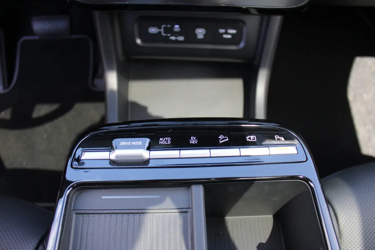 1.6 T-GDI PHEV Premium Sky | Aanhanger assistent | Achterbank elektrisch neerklapbaar | Achterbank in delen neerklapbaar