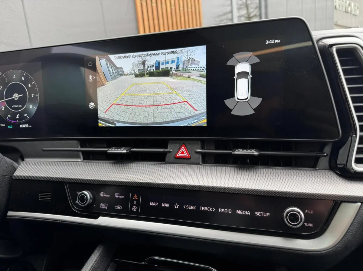 1.6 T-GDi Hybrid DynamicLine