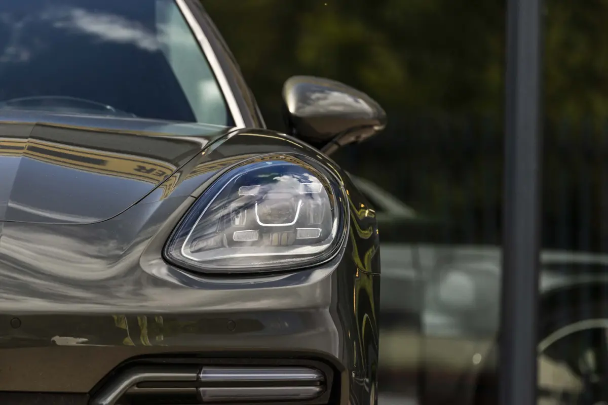 2.9 4 E-Hybrid Platinum Edition