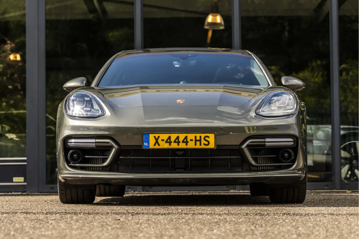 2.9 4 E-Hybrid Platinum Edition