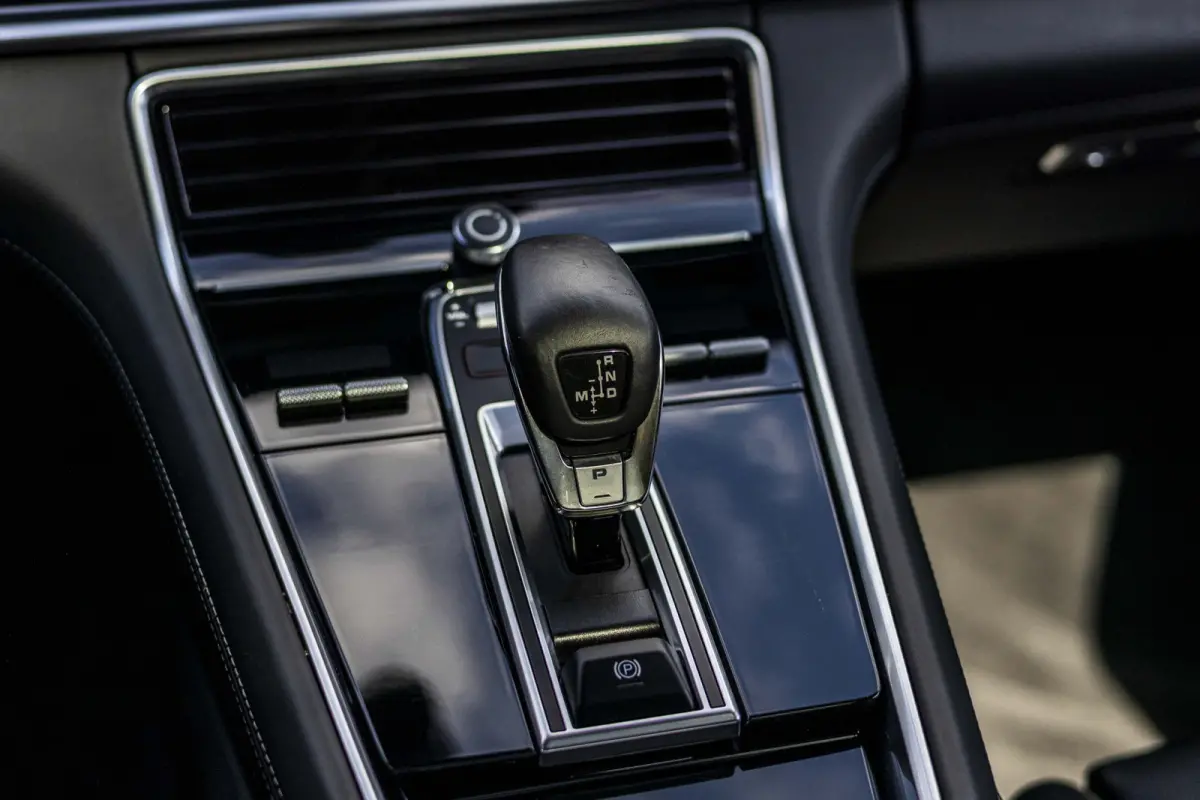 2.9 4 E-Hybrid Platinum Edition