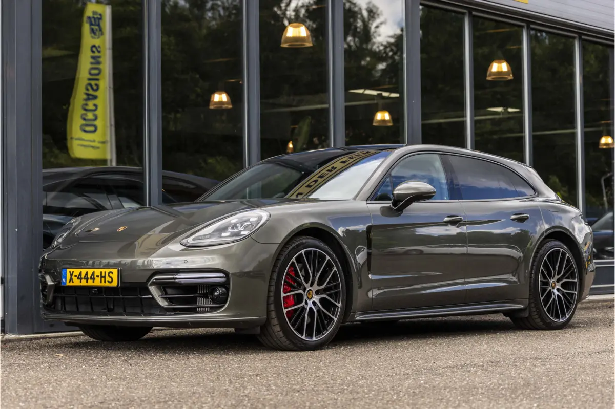 2.9 4 E-Hybrid Platinum Edition