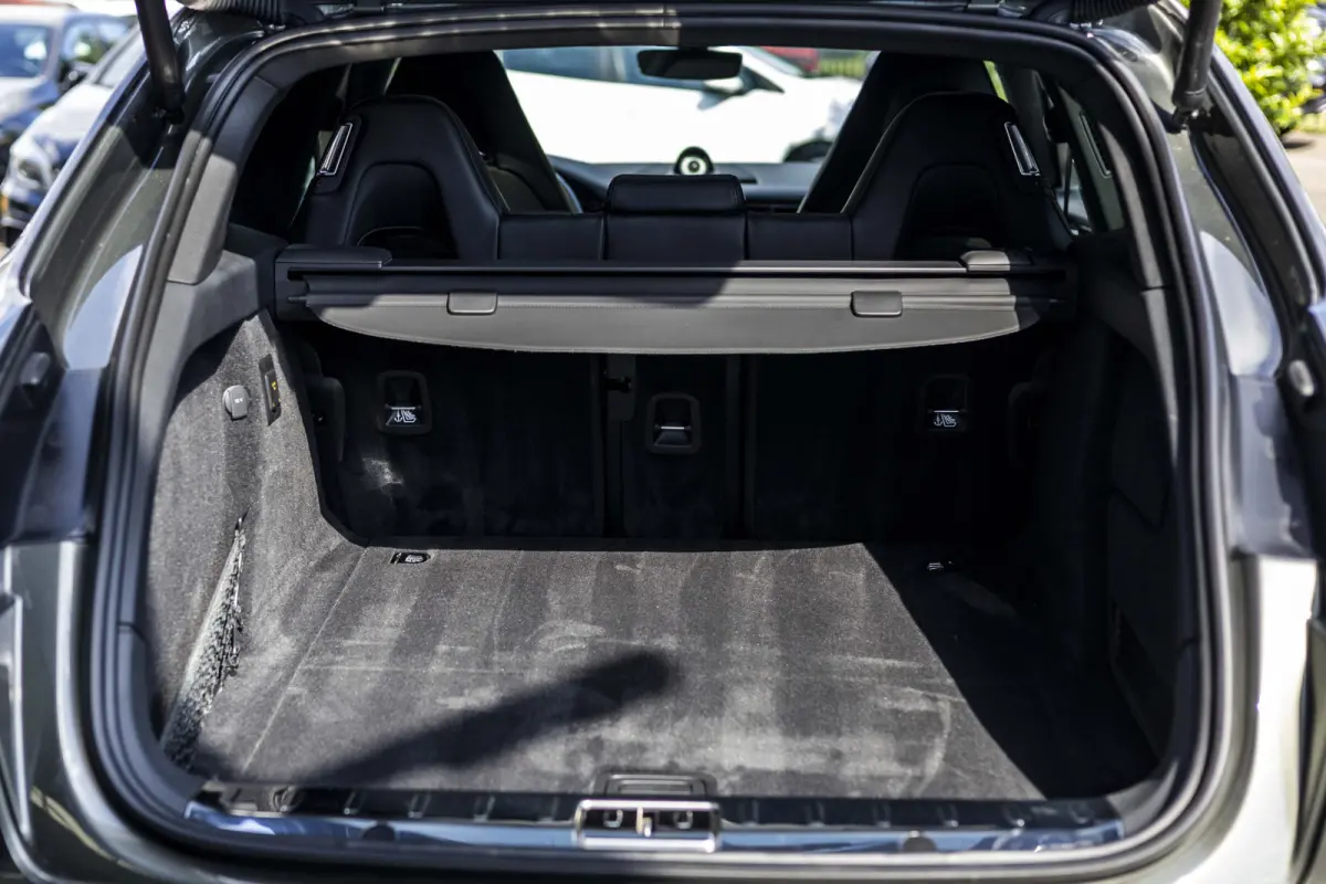 2.9 4 E-Hybrid Platinum Edition