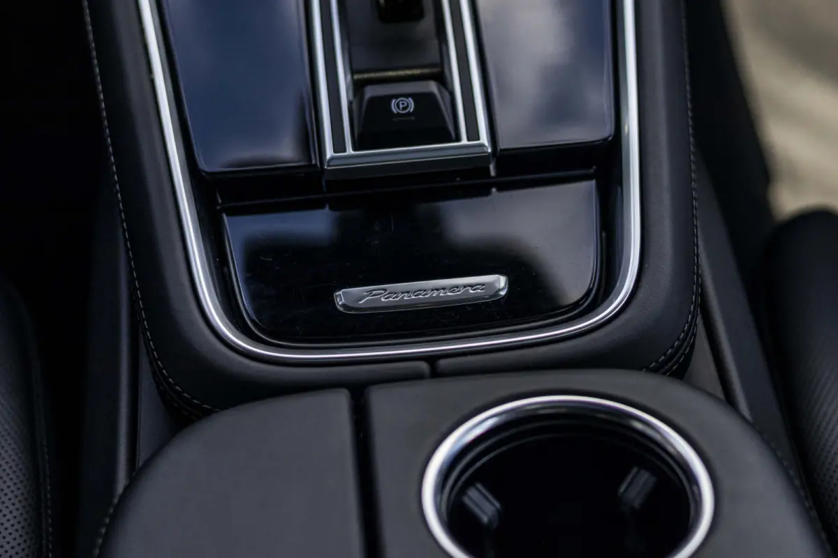 2.9 4 E-Hybrid Platinum Edition