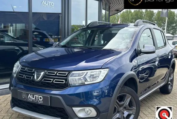 0.9 TCe SL 90PK | 1e Eigenaar! | Volledige Onderhoudshistorie | Nette Staat | NL AUTO | Trekhaak | Parkeersensoren | Airco | Cruise Control | 2 Sleutels |