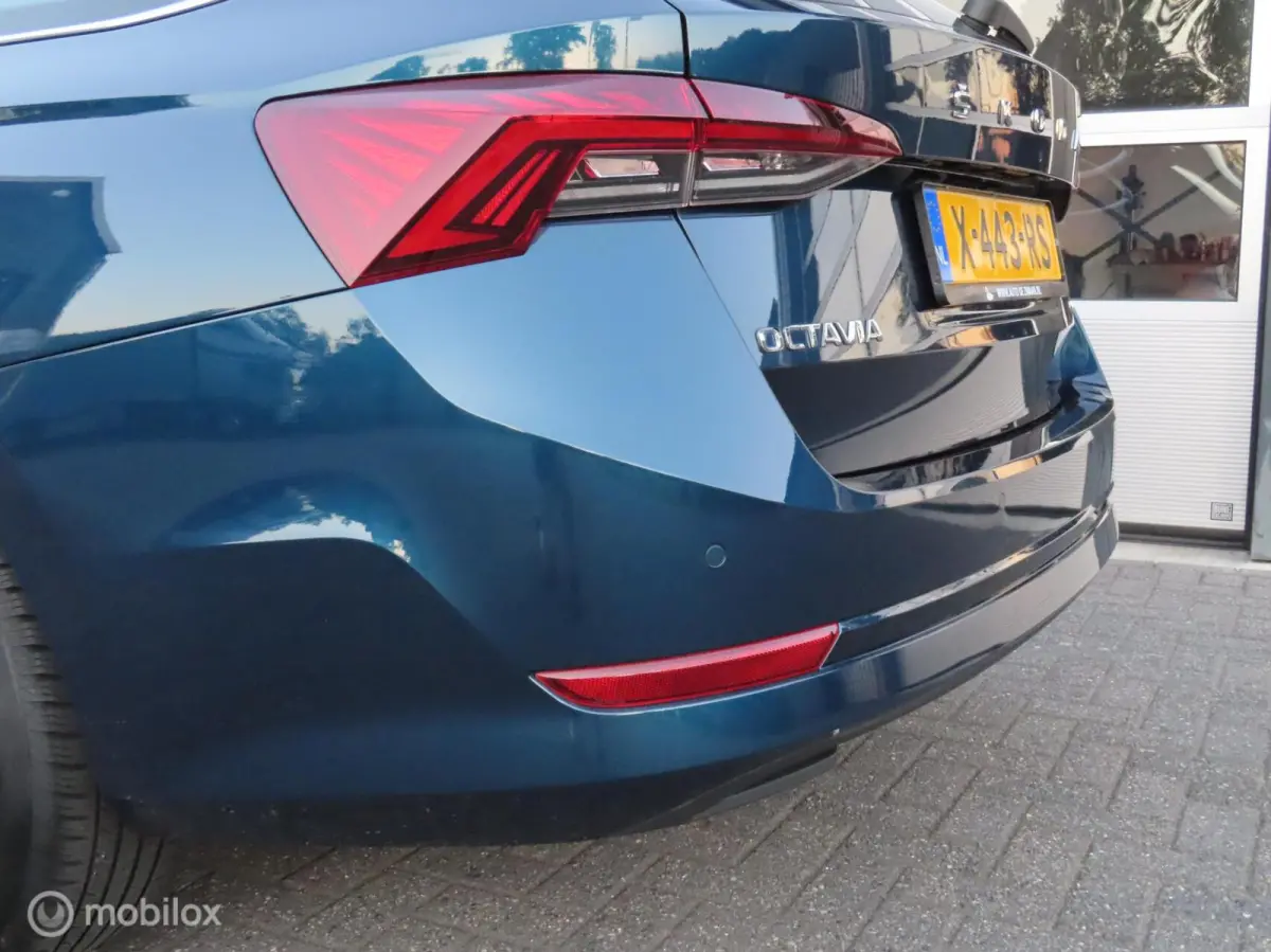 1.5 e-TSI Business Edition Plus|Electr A klep|Adaptive Cruise|Stoelverwarming|Parkeersensor V/A.