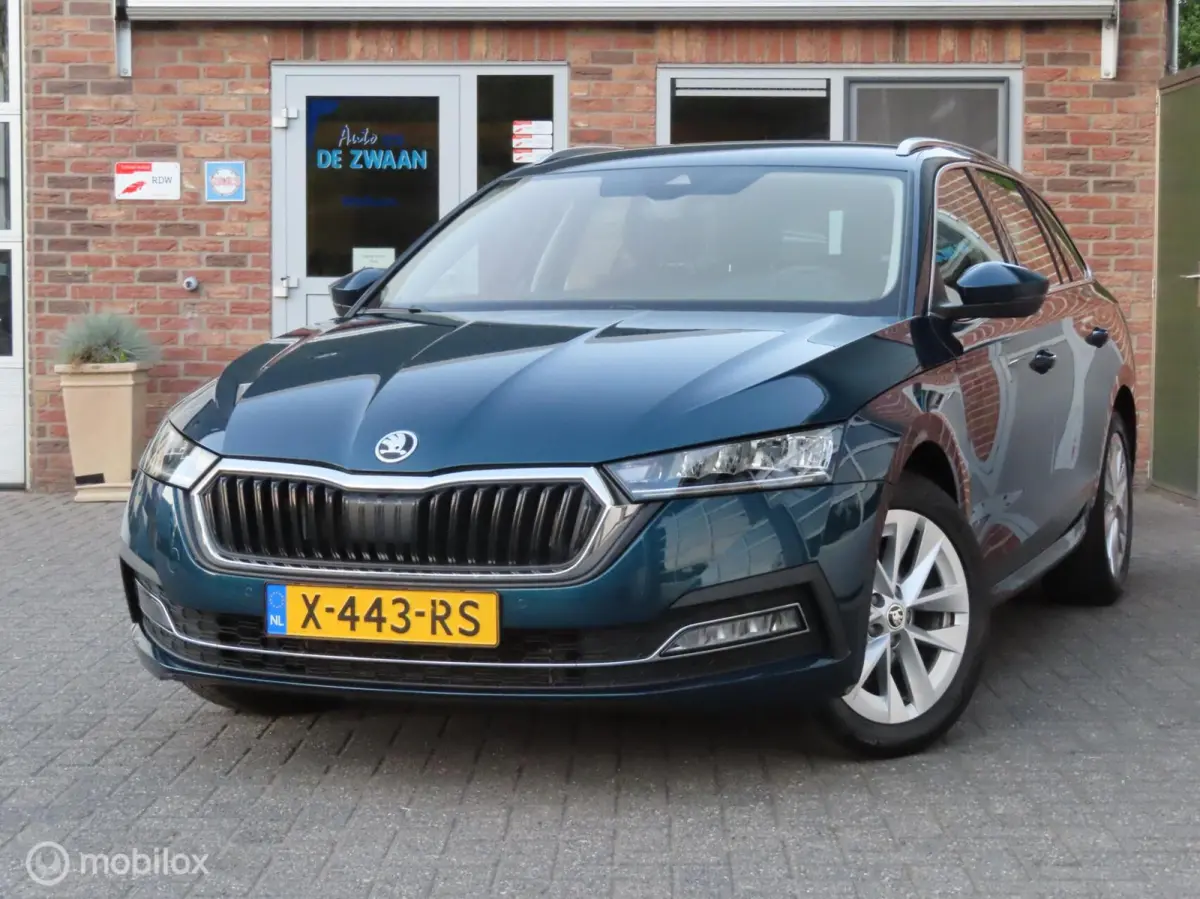 1.5 e-TSI Business Edition Plus|Electr A klep|Adaptive Cruise|Stoelverwarming|Parkeersensor V/A.