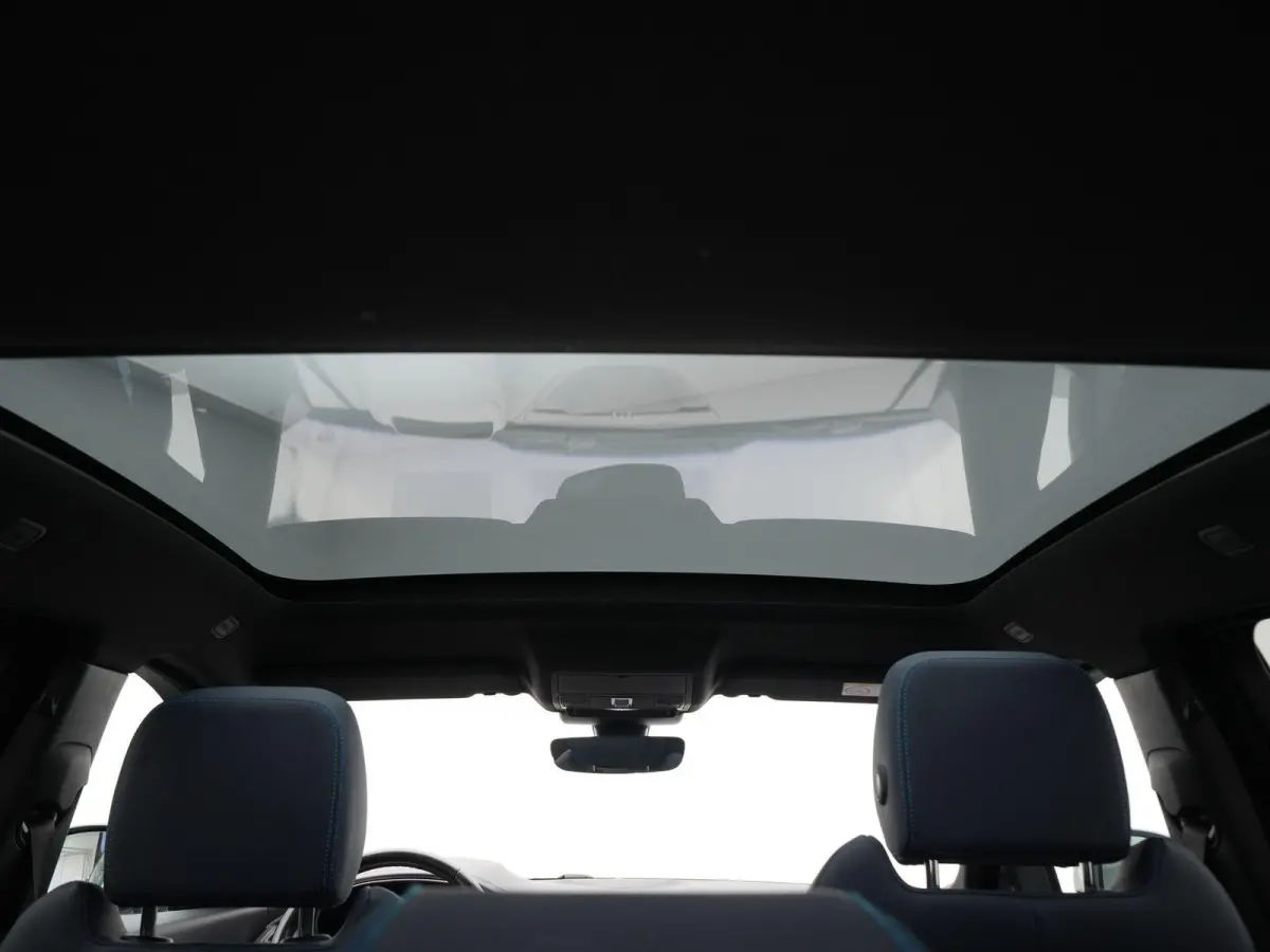 2.0 P250 AWD First Edition AUTOMAAT | TREKHAAK | HEAD-UP | VIRTUEEL | CAMERA | HSE | R-DYNAMIC | LEDER | PANORAMADAK | STOELVERWARMING & KOELING | 12 MAANDEN BOVAG GARANTIE