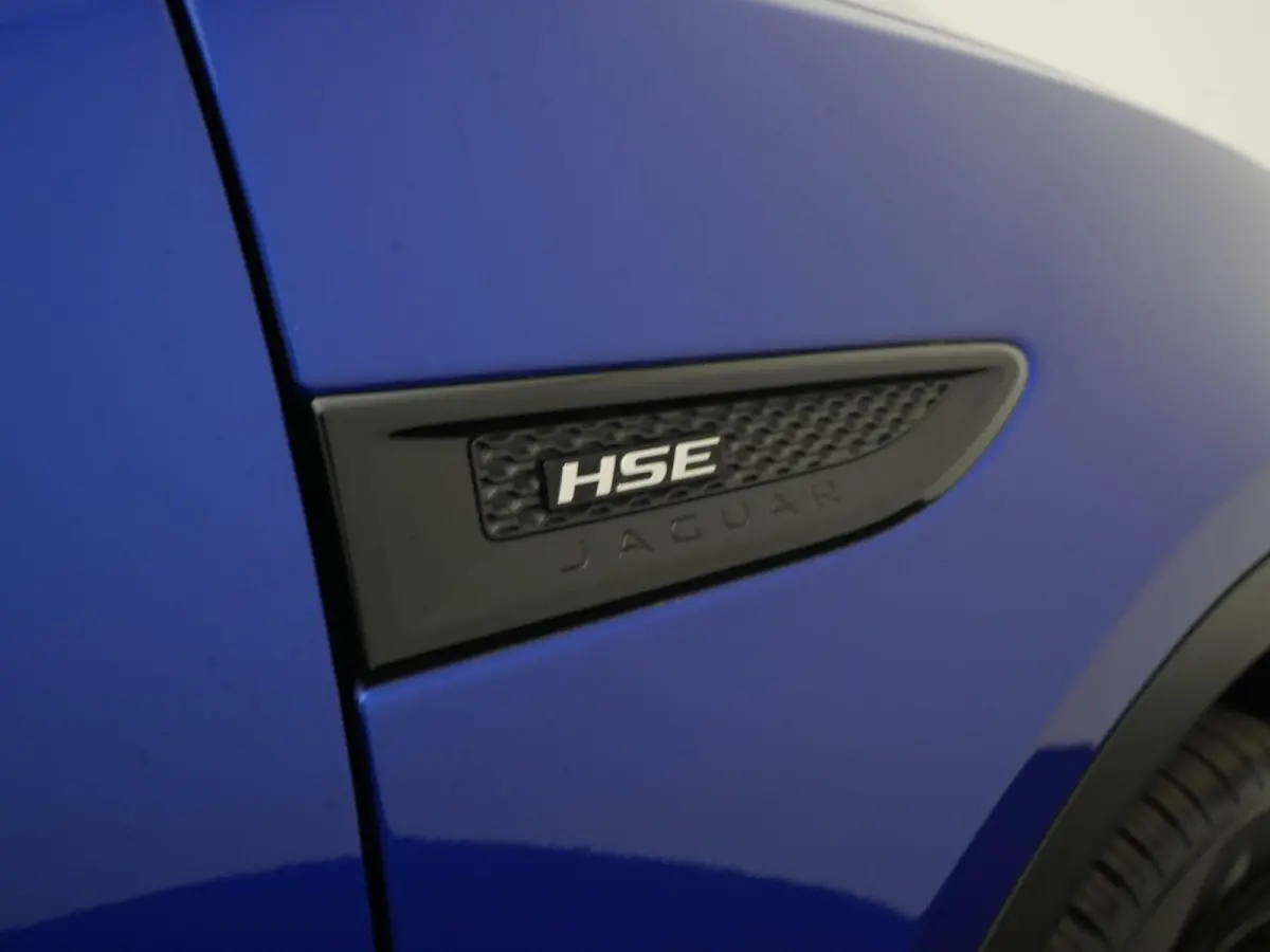 2.0 P250 AWD First Edition AUTOMAAT | TREKHAAK | HEAD-UP | VIRTUEEL | CAMERA | HSE | R-DYNAMIC | LEDER | PANORAMADAK | STOELVERWARMING & KOELING | 12 MAANDEN BOVAG GARANTIE
