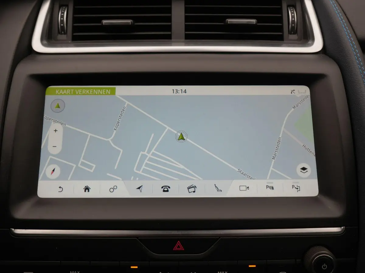 2.0 P250 AWD First Edition AUTOMAAT | TREKHAAK | HEAD-UP | VIRTUEEL | CAMERA | HSE | R-DYNAMIC | LEDER | PANORAMADAK | STOELVERWARMING & KOELING | 12 MAANDEN BOVAG GARANTIE