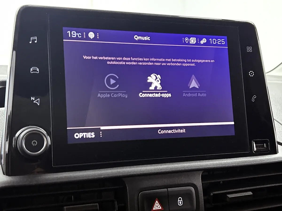1.2 Benzine 111PK Euro6 Premium / Airco / Navigatie / Cruise-ctr. / Schuifdeur + Raam / Radio multimedia / Apk 06-2027