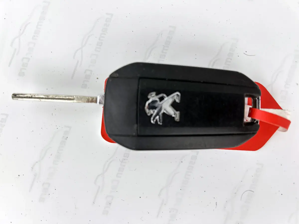 1.2 Benzine 111PK Euro6 Premium / Airco / Navigatie / Cruise-ctr. / Schuifdeur + Raam / Radio multimedia / Apk 06-2027