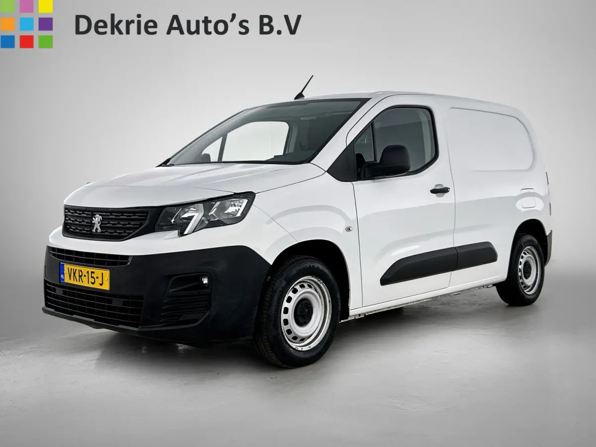 1.2 Benzine 111PK Euro6 Premium / Airco / Navigatie / Cruise-ctr. / Schuifdeur + Raam / Radio multimedia / Apk 06-2027