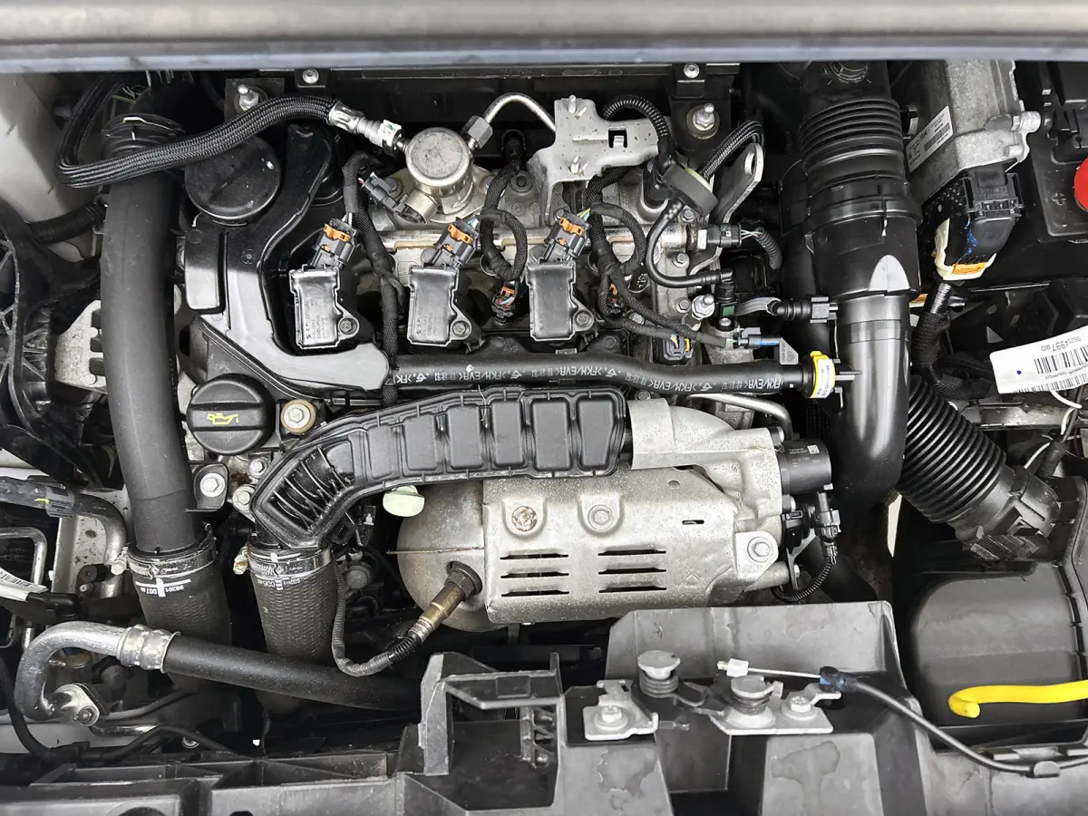 1.2 Benzine 111PK Euro6 Premium / Airco / Navigatie / Cruise-ctr. / Schuifdeur + Raam / Radio multimedia / Apk 06-2027