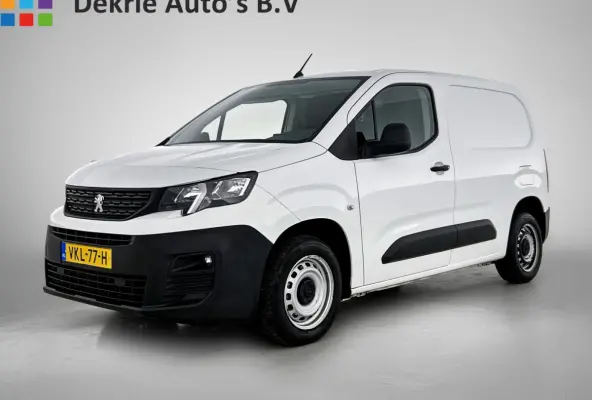 1.2 Benzine 111PK Euro6 Premium / Airco / Navigatie / Cruise-ctr. / Schuifdeur + Raam / Radio multimedia / Apk 08-2027