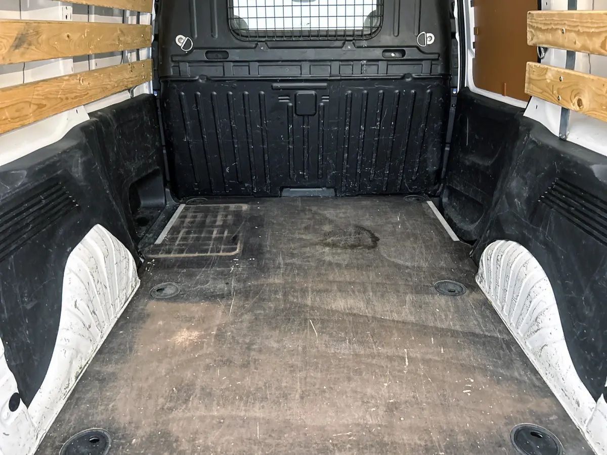 1.2 Benzine 111PK Euro6 / Distributie is vervangen  /Trekhaak / RVS imperiaal  / Schuifdeur / Airco / Pdc / Apk 01-2027