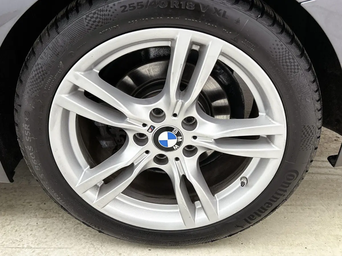 318i M Sport Edition | AUTOMAAT | PANORAMADAK | LEDEREN BEKLEDING | TREKHAAK | CRUISE CONTROL | CLIMATE CONTROL | ELEKTRISCHE KOFFERKLEP |